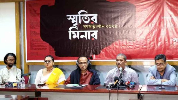 ইলিয়াস হোসেনের অভিযোগ মিথ্যা: আসিফ নজরুল