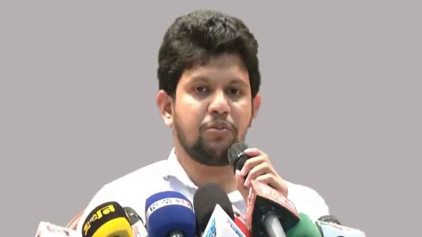 উপদেষ্টা মাহফুজ আলম