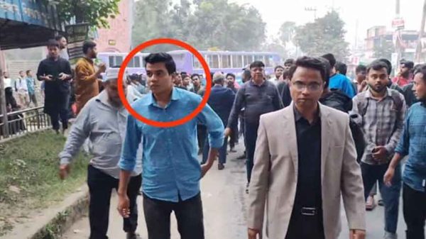 পরীক্ষা দিতে এলে তোপের মুখে হাবিপ্রবি ছাত্রলীগ নেতাকে পুলিশে সোপর্দ