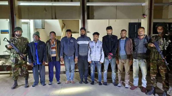 কালীগঞ্জে ককটেল বিস্ফোরণ