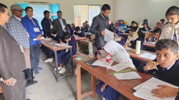 কালীগঞ্জে কিন্ডার গার্ডেন এন্ড প্রি-ক্যাডেট স্কুল ছাত্রছাত্রীদের বৃত্তি পরিক্ষা শুরু