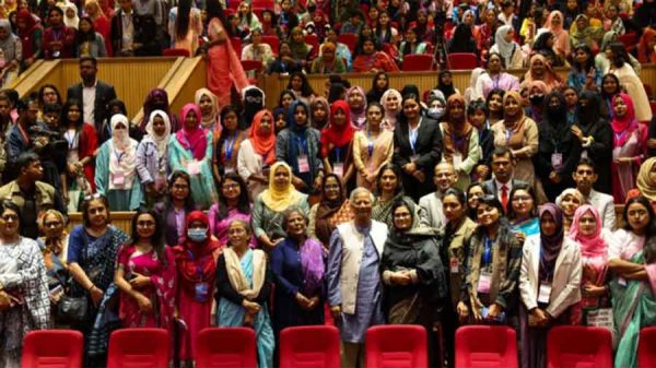 জুলাই-আগস্টের অভ্যুত্থানে সাহসী নারীদের ভূমিকা