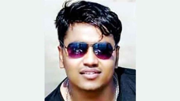 ১৩ বছরের কারাদণ্ড প্রাপ্ত পলাতক আসামি তুফান সরকার