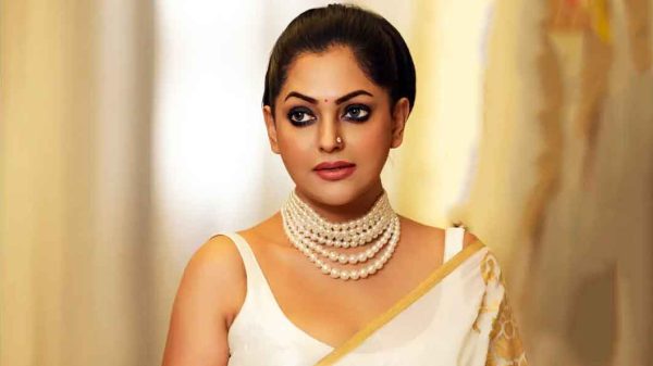 চিত্রনায়িকা নিপুণ