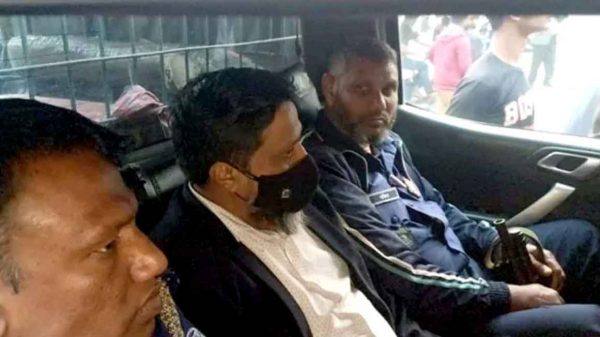 কুমিল্লা বিশ্ববিদ্যালয়ের (কুবি) ডেপুটি রেজিস্ট্রার মোহাম্মদ জাকির হোসেন