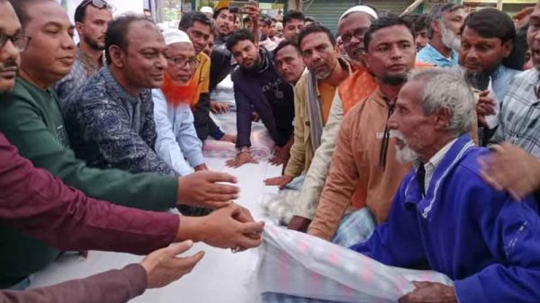 বিএনপির উদ্যোগে শীতার্তদের মাঝে শীতবস্ত্র ও কম্বল বিতরণ