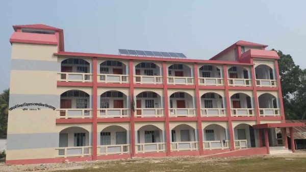 মাধ্যমিক বিদ্যালয়