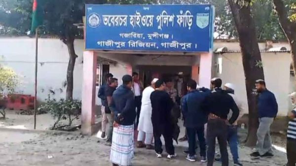 মুন্সীগঞ্জে পৃথক সড়ক দূর্ঘটনায় মসজিদের ইমাম সহ নিহত ২