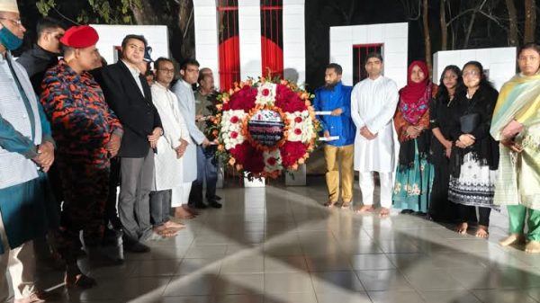 কাহারোলে একুশের প্রথম প্রহরে ভাষা শহিদদের প্রতি শ্রদ্ধাঞ্জলি