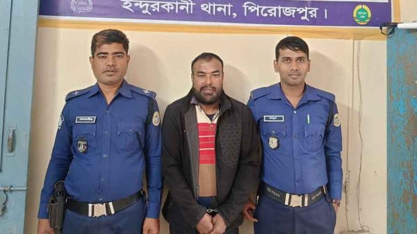 অস্ত্র মামলার সাজাপ্রাপ্ত পলাতক আসামি গ্রেফতার