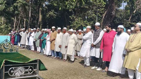 জানাজা ও দাফন সম্পন্ন