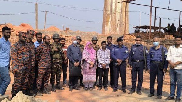 জামালপুরের মেলান্দহে পরিবেশ অধিদফতর ও উপজেলা প্রশাসনের উদ্যোগে ২টি ইট ভাটা বন্ধ ঘোষণা করা হয়েছে। রোববার বেলা সাড়ে ১১টার দিকে এ অভিযান চালানো হয়
