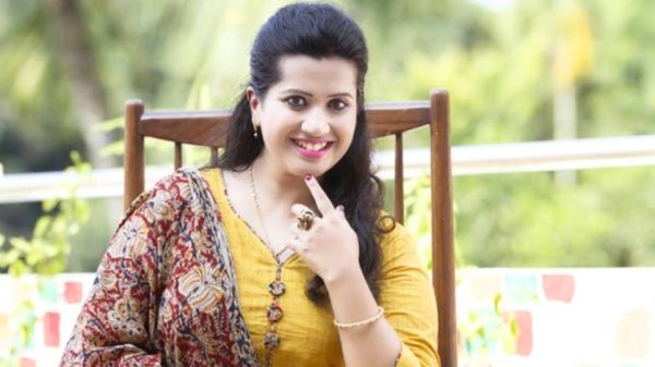 জনপ্রিয় কণ্ঠশিল্পী নাজমুন মুনিরা ন্যান্সি