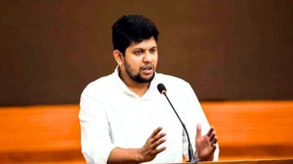 তথ্য উপদেষ্টা মাহফুজ আলম