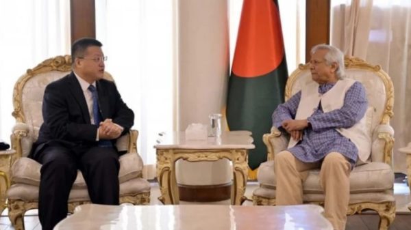 বাংলাদেশে নিযুক্ত চীনের রাষ্ট্রদূত ইয়াও ওয়েন