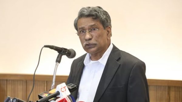 সংবাদ সম্মেলনে জাতীয় ঐকমত্য কমিশনের সহসভাপতি অধ্যাপক আলী রীয়াজ