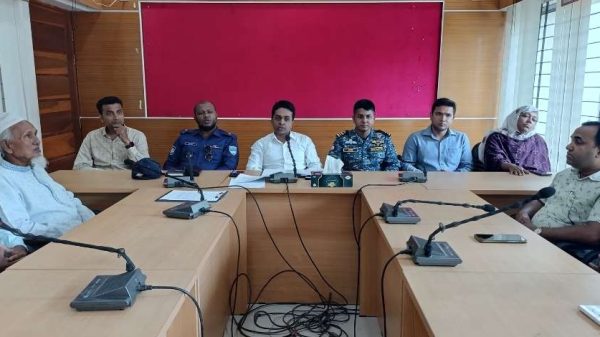 খুলনার দিঘলিয়ায় স্বাধীনতা দিবসের প্রস্তুতি এবং পবিত্র ঈদুল ফিতরে আইন-শৃঙ্খলা পরিস্থিতি স্বাভাবিক রাখতে  সভা অনুষ্ঠিত