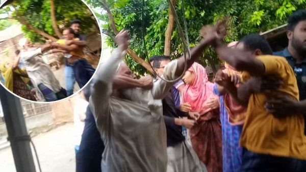 ঝিনাইদহে জমি নিয়ে বিরোধের জেরে ব্যবসায়ীর বাড়িতে হামলা ও লুটপাট। নগদ টাকা ও স্বর্ণালঙ্কার লুটের অভিযোগ। ভাইরাল ভিডিও ঘিরে চাঞ্চল্য