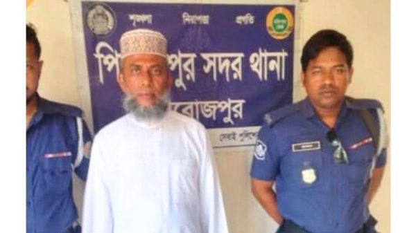 পিরোজপুরের কুমারখালী ফাজিল মাদ্রাসার ভারপ্রাপ্ত অধ্যক্ষ আব্দুল আলীম (৫২)