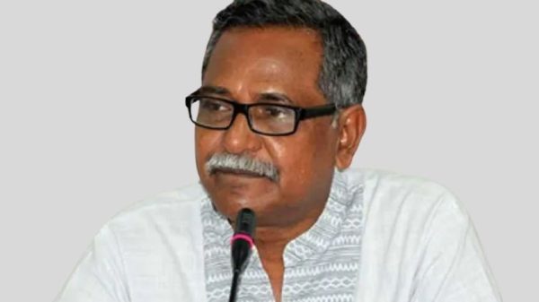 নতুন ফ্যাসিবাদের আগমনধ্বনি: যুদ্ধাপরাধের প্রতিবাদে হামলার নিন্দা আনু মুহাম্মদের
