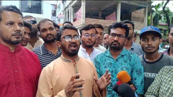 শেখ হাসিনা পালিয়ে গেলেও ফ্যাসিবাদী শাসন কায়েম: ঝিনাইদহে রাশেদ খানের মন্তব্য
