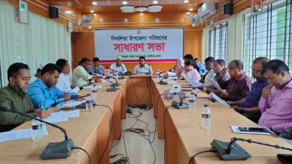 দিঘলিয়ায় ওএমএস ডিলার নিয়োগে উন্মুক্ত লটারি অনুষ্ঠিত