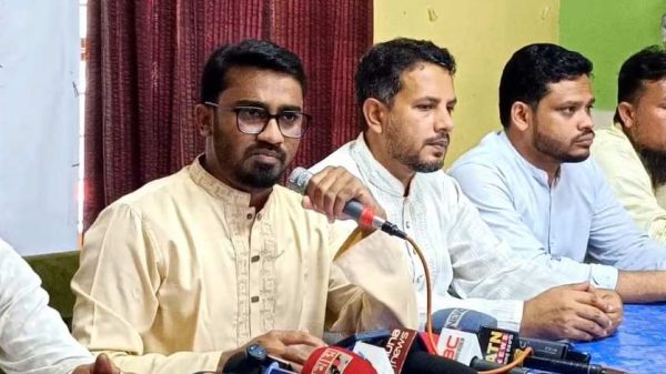 উপদেষ্টা আসিফ মাহমুদের বিরুদ্ধে তদন্ত দাবি করলেন রাশেদ খান
