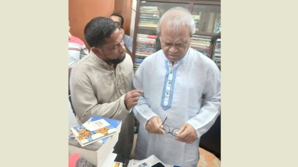 রিজভী আহমেদের সঙ্গে একান্ত বৈঠকে কৃষিবিদ শামীমুর রহমান শামীম