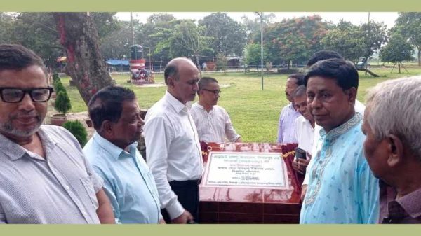 কাহারোলে ঐতিহাসিক কান্তজী মন্দিরে পদ রাস্তার উদ্বোধন করলেন বিভাগীয় কমিশনার