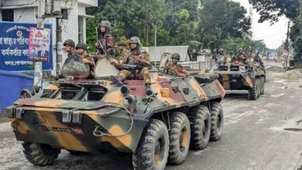 গোপালগঞ্জে এনসিপি সমাবেশ ঘিরে সহিংসতা, কারফিউ সময় বাড়ানো হলো