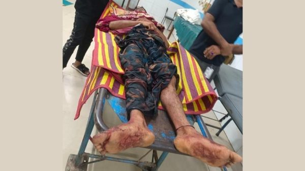 খুলনার দিঘলিয়ায় ভ্যানচালককে কুপিয়ে হত্যা, প্রাক্তন স্বামী সন্দেহভাজন
