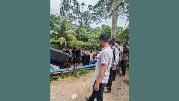 নেছারাবাদের শতবর্ষী পেয়ারা বাগানে নিষেধাজ্ঞা অমান্য: লাউডস্পিকার জব্দ করল ভ্রাম্যমাণ আদালত