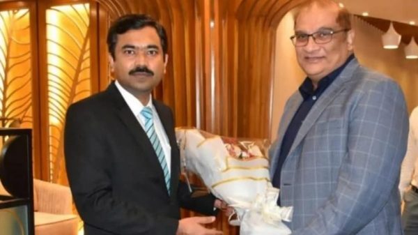 ঢাকায় এলেন পাকিস্তানের নতুন হাইকমিশনার ইমরান হায়দার