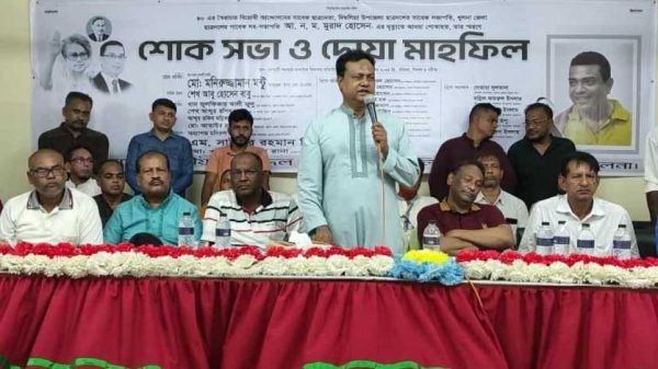 খুলনার দিঘলিয়ায় ছাত্রদল নেতা আ. ন. ম. মুরাদের স্মরণসভা ও দোয়া মাহফিল অনুষ্ঠিত হয়েছে। রাজনৈতিক সহকর্মী থেকে শুরু করে এলাকাবাসী সবাই তাকে শ্রদ্ধাভরে স্মরণ করেন।