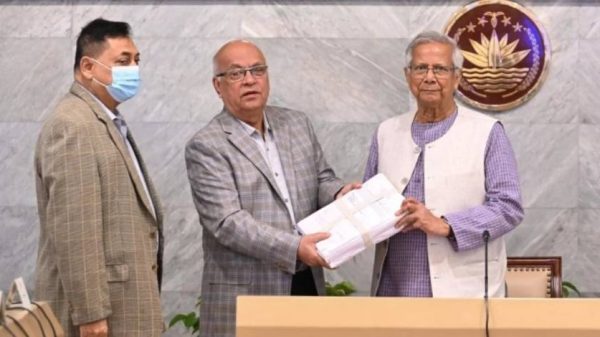 শাহজালাল আন্তর্জাতিক বিমানবন্দরের কার্গো কমপ্লেক্সে অক্টোবরের ভয়াবহ অগ্নিকাণ্ডে নাশকতার কোনো প্রমাণ মেলেনি বলে তদন্ত প্রতিবেদনে উল্লেখ করা হয়েছে। আগুনের কারণ ছিল বৈদ্যুতিক শর্টসার্কিট। ক্ষতির পরিমাণ ১২ হাজার কোটি টাকা ছাড়িয়েছে।