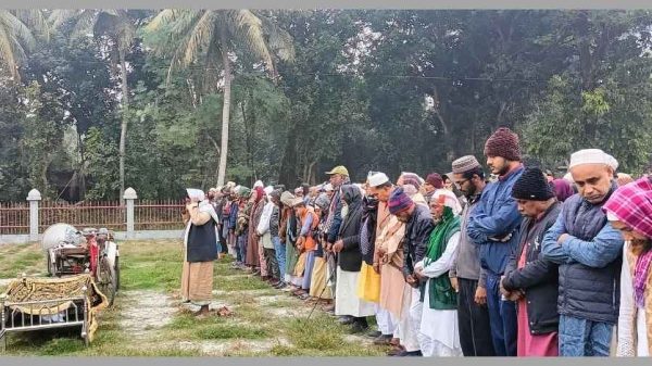 খুলনার দিঘলিয়ায় বিশিষ্ট সমাজসেবক ও মসজিদ নির্মাতা আহম্মদ আলী মোড়লের ইন্তেকালে শোক। ঈদগাহ ময়দানে জানাজা শেষে পারিবারিক কবরস্থানে দাফন।