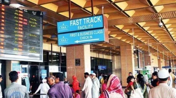 ভিক্ষাবৃত্তি ও অবৈধ অভিবাসনের অভিযোগে সৌদি আরবসহ বিভিন্ন দেশ থেকে চলতি বছরে ৫১ হাজারের বেশি পাকিস্তানিকে ফেরত পাঠানো হয়েছে।