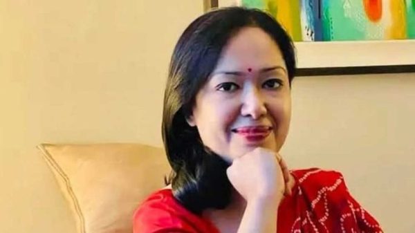 ব্রাহ্মণবাড়িয়া-২ আসন শরিক দল জমিয়তে উলামায়ে ইসলামের জন্য ছেড়ে দিয়েছে বিএনপি। মনোনয়ন না পেয়ে স্বতন্ত্র প্রার্থী হিসেবে নির্বাচনের ঘোষণা দিয়েছেন ব্যারিস্টার রুমিন ফারহানা।