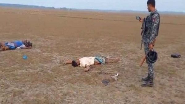 নোয়াখালীর হাতিয়ার জাগলার চরে জমির আধিপত্য নিয়ে দুই পক্ষের সংঘর্ষে গুলিবিদ্ধ হয়ে পাঁচজন নিহত হয়েছেন। আহত হয়েছেন আরও অন্তত ৮ থেকে ১০ জন।