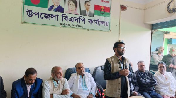 ঝিনাইদহে সাংবাদিকদের সঙ্গে মতবিনিময়ে বিএনপি প্রার্থী রাশেদ খাঁন বলেছেন, চাঁদাবাজি, জুলুম ও নিপীড়নের রাজনীতি আর চলবে না। সুষ্ঠু নির্বাচন হলে দেশ এগিয়ে যাবে।