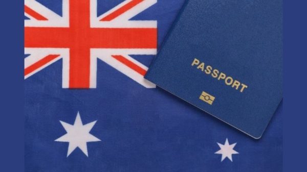 অস্ট্রেলিয়া ভারত, বাংলাদেশ, নেপাল ও ভুটানকে সর্বোচ্চ ঝুঁকিপূর্ণ ক্যাটাগরিতে যুক্ত করেছে। ফলে এসব দেশের শিক্ষার্থী ভিসা যাচাই–বাছাই আরও কঠোর করা হয়েছে।