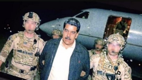 ভেনেজুয়েলার প্রেসিডেন্ট নিকোলাস মাদুরো ও তার স্ত্রীকে আটকের পর নিউ ইয়র্কে নেওয়া হচ্ছে বলে দাবি করেছেন মার্কিন প্রেসিডেন্ট ডোনাল্ড ট্রাম্প। ফক্স নিউজকে দেওয়া সাক্ষাৎকারে অভিযানের বিস্তারিত তুলে ধরেন তিনি।