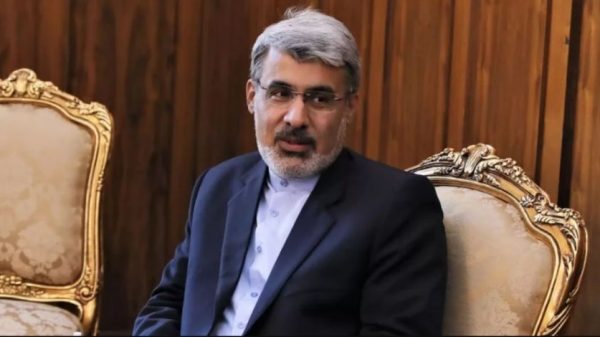 যুক্তরাষ্ট্র-ইসরায়েলের যৌথ সামরিক অভিযানের পর আলোচনার কার্যকারিতা নিয়ে সন্দেহ প্রকাশ করেছেন জাতিসংঘে ইরানের রাষ্ট্রদূত আলি বাহরেইনি। জেনেভায় সাংবাদিকদের তিনি এ মন্তব্য করেন।