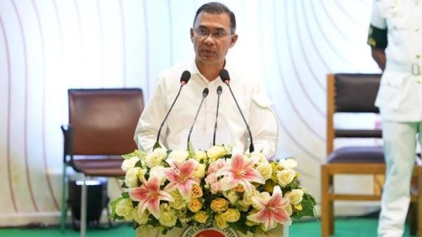 ওসমানী স্মৃতি মিলনায়তনে ধর্মীয় নেতাদের সম্মানী প্রদান অনুষ্ঠানে বক্তব্য দিচ্ছেন প্রধানমন্ত্রী তারেক রহমান