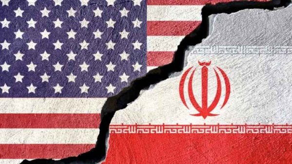 যুক্তরাষ্ট্রের অতিরিক্ত শর্তে আপত্তি জানিয়ে দ্বিতীয় দফার আলোচনায় এখনই রাজি নয় ইরান। যৌথ কাঠামো না হওয়া পর্যন্ত অগ্রগতি অনিশ্চিত।