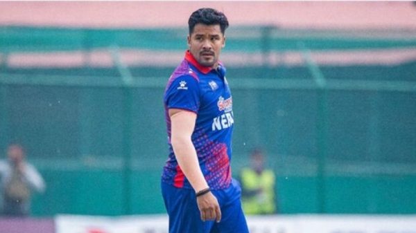 নেপালের কারান কেসি আম্পায়ারকে হুমকি দিয়ে এক ম্যাচ নিষিদ্ধ। সামাজিক মাধ্যমে মন্তব্য ঘিরে তীব্র বিতর্ক।