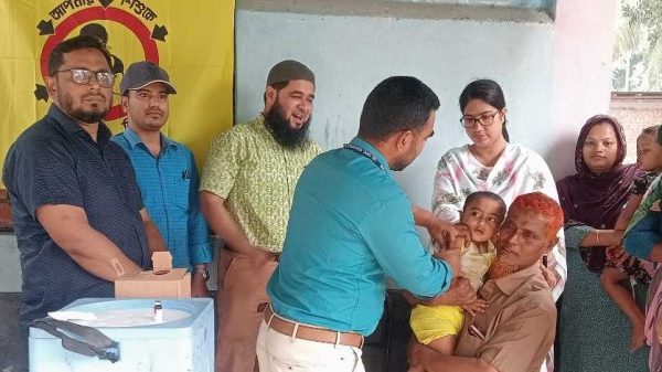 দিনাজপুরের কাহারোলে হাম-রুবেলা টিকা ক্যাম্পেইন-২০২৬ উদ্বোধন। ১৪৫ কেন্দ্রে ১৭ হাজারের বেশি শিশুকে টিকা দেওয়ার লক্ষ্য নির্ধারণ।