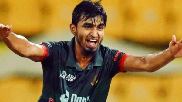 নিউজিল্যান্ডের বিপক্ষে সাদা বলের সিরিজকে সামনে রেখে মিরপুরে চলছে টাইগারদের প্রস্তুতি। ওয়ানডে দলে নেই হাসান মাহমুদ ও তানজিম সাকিব, টি-টোয়েন্টিতে ফিরতে পারেন তানজিম।