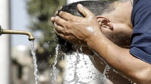 তীব্র গরমে রাজশাহীতে ৫০ ডিগ্রি তাপমাত্রা ও তাপপ্রবাহে কষ্টে মানুষ