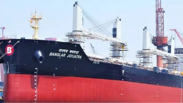 পারস্য উপসাগরে আটকে থাকা বাংলার জয়যাত্রা জাহাজ ও হরমুজ প্রণালির নিরাপত্তা পরিস্থিতি